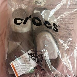 CROCS Getaway Platform Toe Loop Neutrals NWT - Truffle